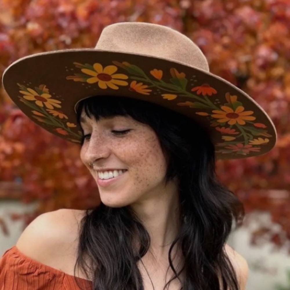 NEW Wild as Heck Handmade Australian Wool, The Ruby Quinn Boho Floral Hat 🌼 NWT